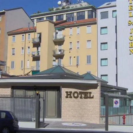 Hotel Ih Milano St. John 4*