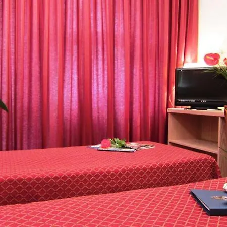 Hotel Ih Milano St. John 4*